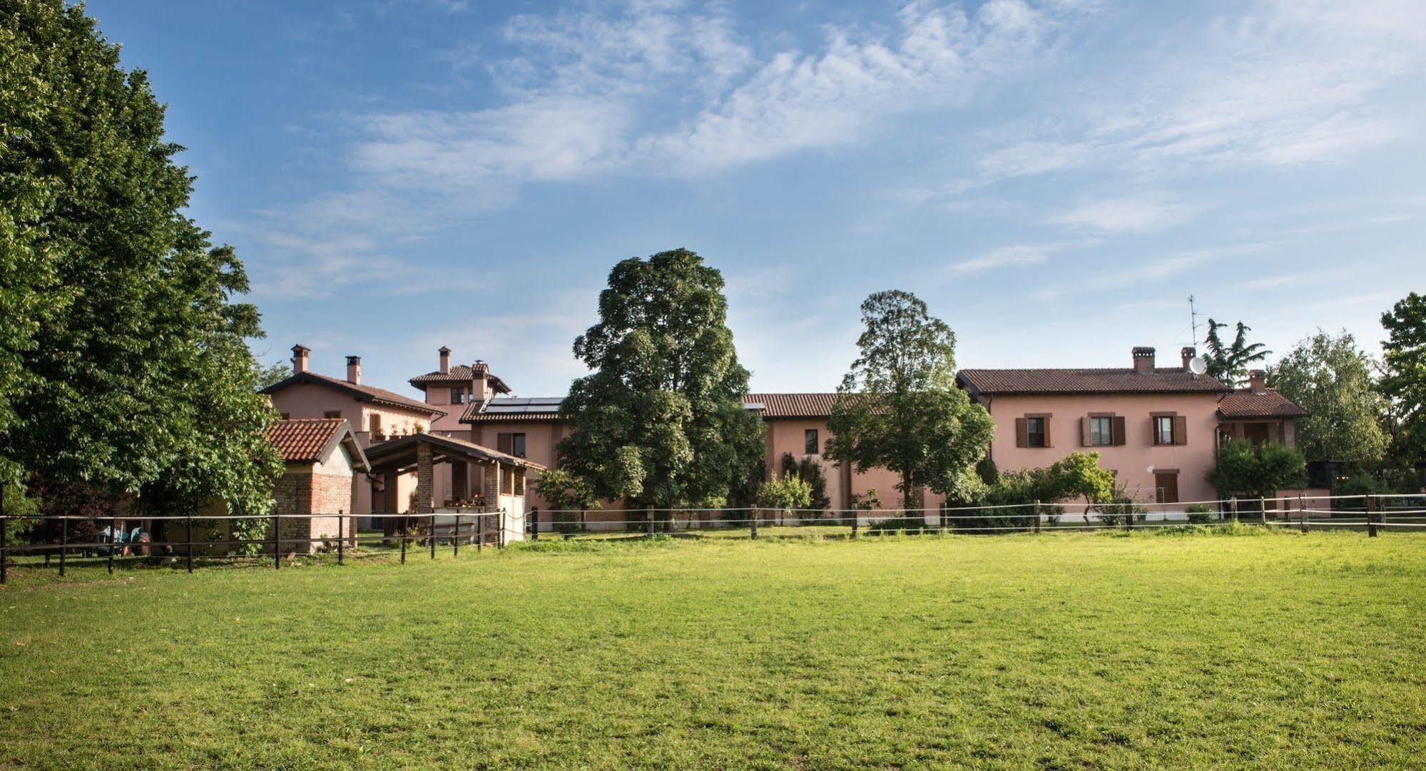 Arluno San Giacomo Horses & Agriturismo מראה חיצוני תמונה